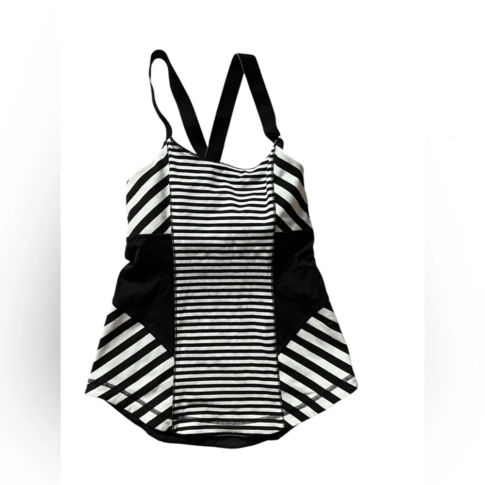 Lululemon Striped Work It Out Tank Women's 4 mint and black‎ Bra Built In Yoga✅